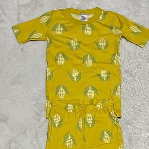 Hanna Andersson Yellow Corn-Print Short Sleeve Pajama Set